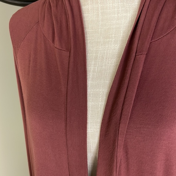 Long cardigan-Lysa Lou medium with pockets and a hood, great for fall - Picture 8 of 9